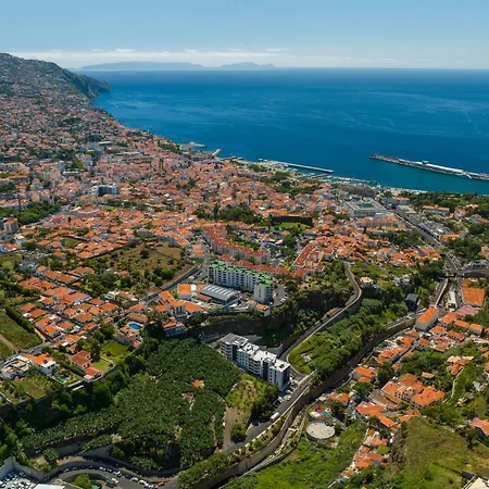 Need Center Apartment Funchal (Madeira)