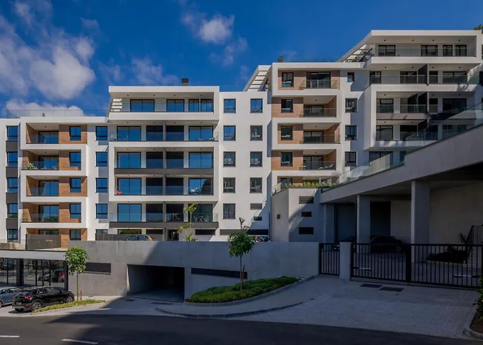 Апартаменты Need Center Фуншал