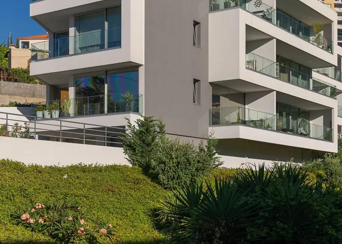 Need Center Funchal (Madeira)