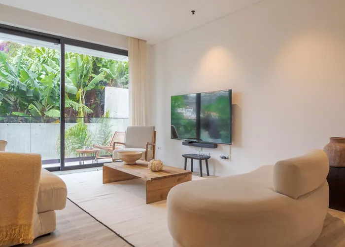 Need Center Apartament Funchal (Madeira)